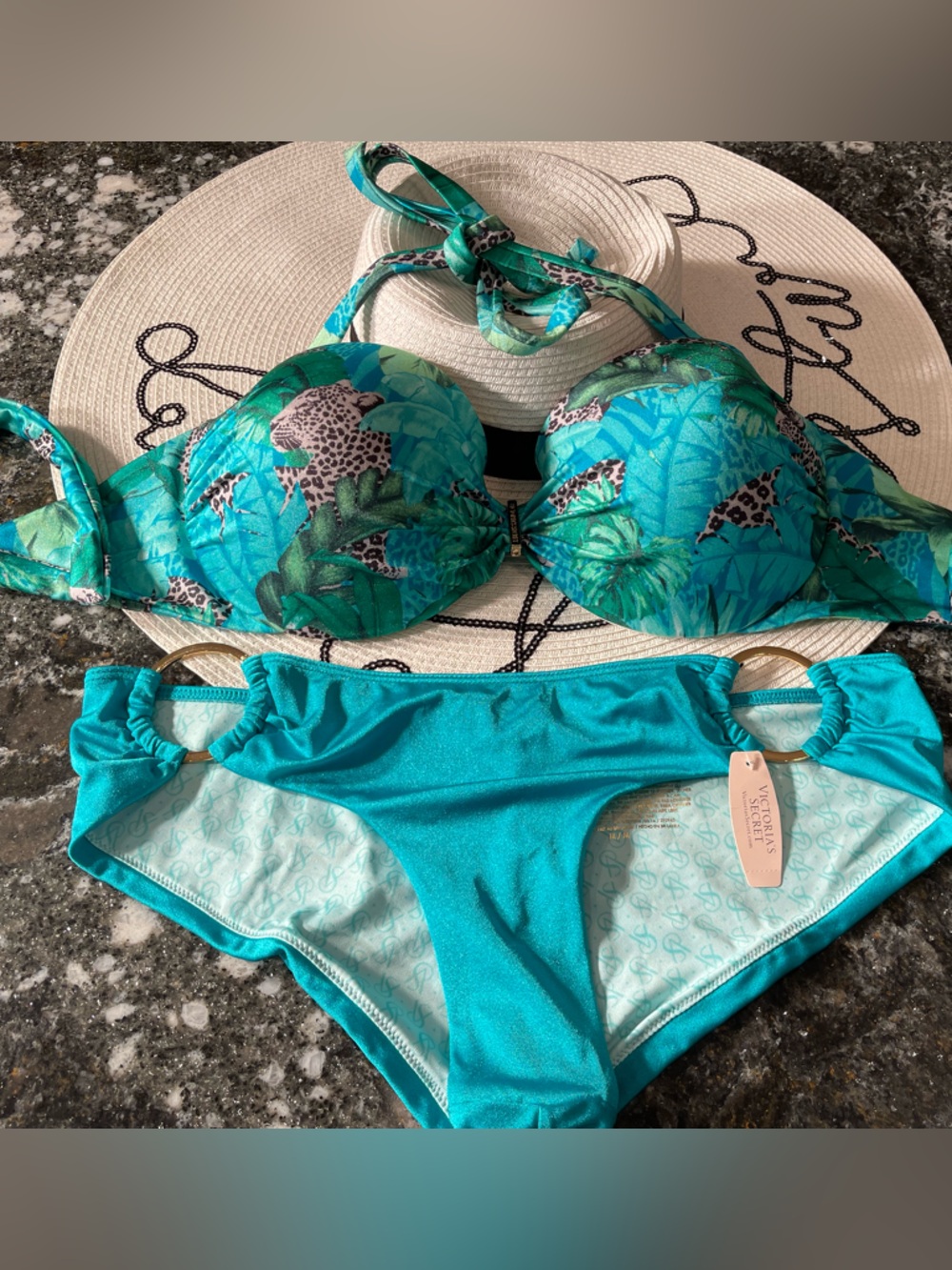 NWT Victoria Secrets bandeau 36dd and M bottoms